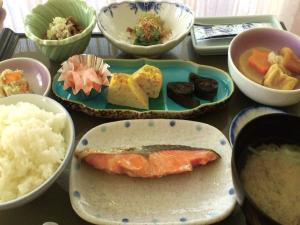 朝食の一例。お母さんの優しい味。