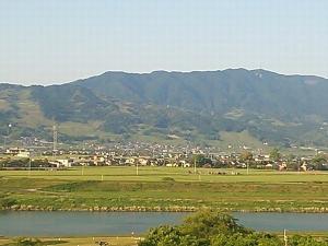 耳納連山の雄大な眺め