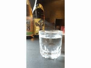 地元の焼酎を味わってみてください。