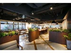 2Fカフェ（11～18時) 