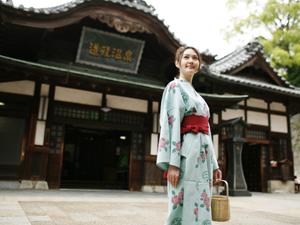 道後温泉本館へは徒歩３分！