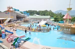 お子様プール（親水公園）