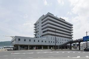 ホテル（全景）(1)