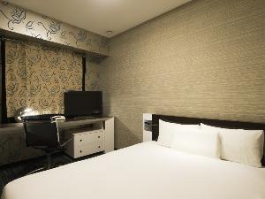 【ヒーリングルーム】<BR>ベッドは低反発の枕とマットレス　人気のお部屋です。