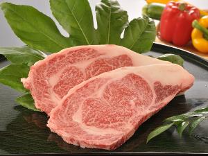 細かなサシの入った極上の神戸ビーフをお楽しみください