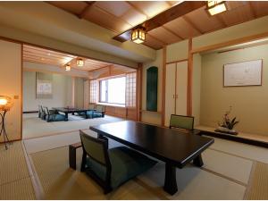 【別館／雅】グループ特別室／和室2間＋ツインベッドルームの客室。ゆったりしたお部屋です　※イメージ