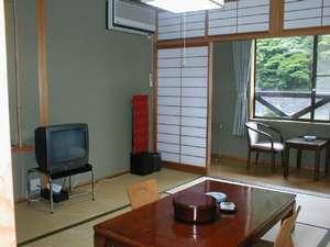 【6～8畳和室一例】ウォシュレットトイレ・洗面付きで快適です！。※お部屋の広さはご指定頂けません。