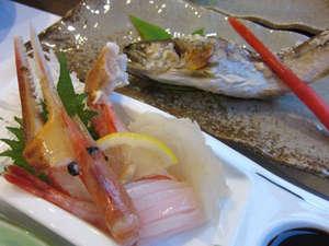 四季折々の幸を使ったお食事。新鮮なお造りも人気の一品です。※写真はイメージ