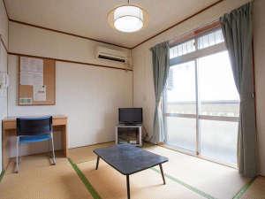 【客室例 １ＤＫ和室】*和室のお部屋はやっぱり落ち着く！足を伸ばしてゴロゴロ～★