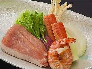 平成27年（夏）人気の夏めく懐石犬鳴ポーク入りの寄せ鍋