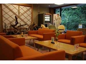 ロビーです★写真には写ってないですが、TVもありますので、ごゆっくりお寛ぎくださいませ!!