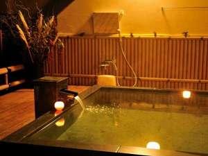 【貸切露天風呂】まわりを気にせずゆっくりリラックスしてお過ごし頂けます。