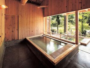 夜は貸切風呂となる「山の湯」。心地よい朝風呂もオススメです。