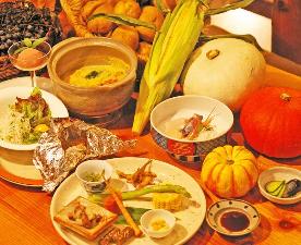 地元でも、旬の食彩レストランとして知られています。テレビや雑誌にも紹介されてきました。