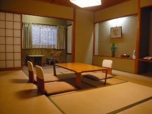 【お宿おまかせ】客室の一例。バスなし・トイレ付・眺望おまかせの和室です。