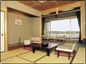 落ち着いた雰囲気の和室