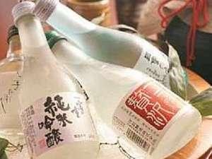 料理によく合う日本酒や焼酎も揃う