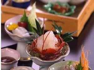 量★☆☆　素材★★★　量少なめ月替り会席Light