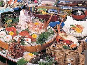 量★★★　素材★★☆　　　伊勢エビ・鯛など伊勢志摩振る舞い料理