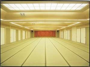 小宴会場から大宴会場までご人数によってご用意可能です