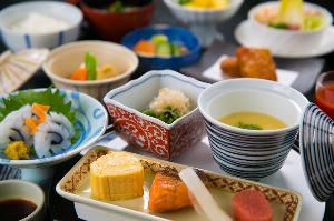 朝食