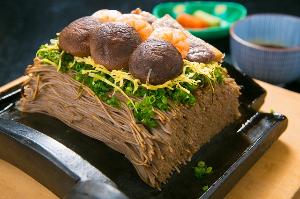 追加料理としてご注文頂ける“兵六瓦そば”