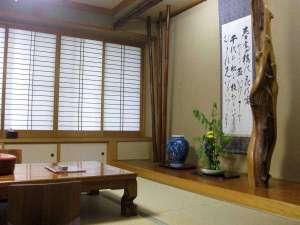 客室一例   有線LANでインターネットもご利用可能ですのでビジネス利用にもおすすめです。