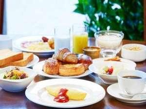 朝食はブッフェスタイル。お好きなものだけをお好きなだけ。（写真はイメージ）