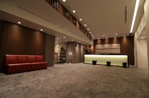 フロントスタッフは24時間常駐です
