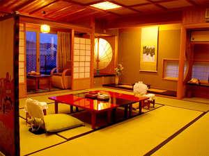 ■新館和洋室■広々とした和洋室(4階)。お部屋からは清水寺や京の街並みが一望できます。