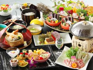 【皿鉢料理と土佐会席】定番のかつおの藁焼きタタキはもちろん、高知の山海の恵みをお愉しみください