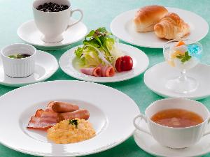 朝食の一例（洋食）