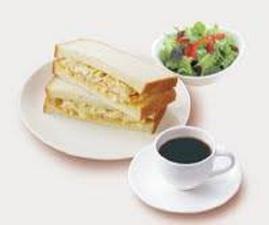 たまごとハーブ鶏のサンド