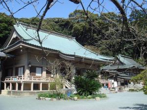 鎮国寺