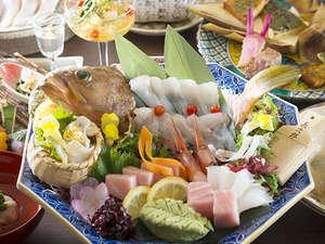 旬の地魚姿盛り付きで北陸の海の幸を満喫