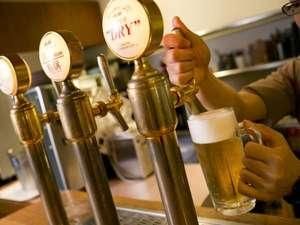 メニュー豊富なバイキングとともに、ビールもどうぞ