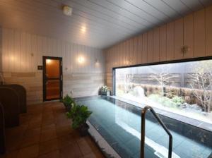 人工温泉の大浴場