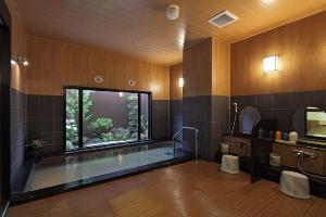 人工温泉大浴場