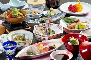 旬の味覚をご賞味ください。