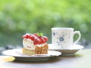 【さくららうんじ】ケーキセット（イメージ）
