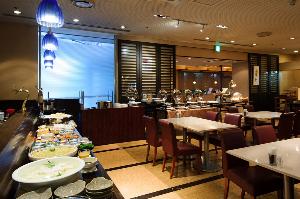 朝食会場風景