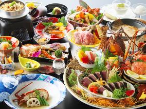 【旬彩物語／月光コース】黒毛和牛朴葉味噌焼き、伊勢海老刺身、蟹甲羅の吹き寄せ焼きなど充実の13品