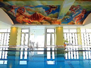 宿泊者専用「インドアプール」