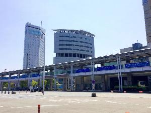 乗り場前広場01