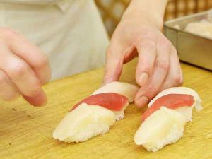 【夕食ビュッフェ】握り寿司のネタは当日のお楽しみ♪
