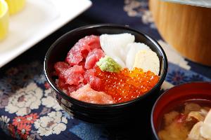 朝食丼(イメージ)