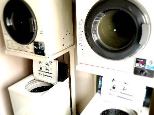 洗濯機・乾燥機２基あるランドリールーム