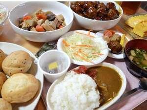 朝食バイキング無料！!