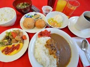 無料朝食バイキング朝６：３０～９：００まで
