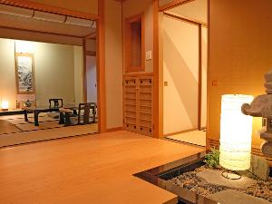 本館　最上階の広めの和室【2間続き】B